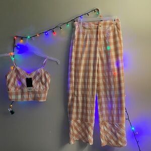 Very cool summer set, size medium or small, comes reduced in size